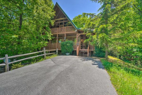 Living Waters Lodge with Deck and Fireplace!